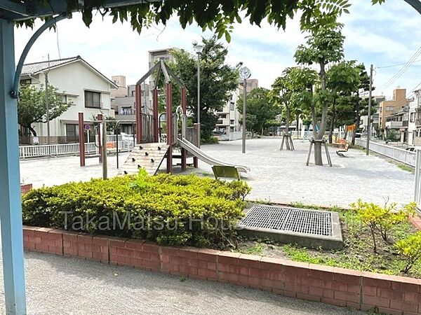 周辺を拡大表示