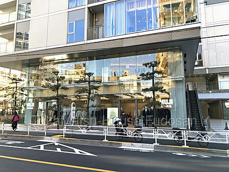 東京都渋谷区猿楽町(八幡通り沿い)にある地上16階建ての高級ハイグレードレジデンス(複合型賃貸マンション)
