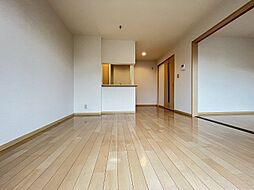 ジャッドスティA棟 102 1階1LDKのリビング/ダイニング