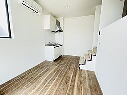 Ruhe 101 1階1Kのリビング/ダイニング