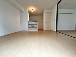 ドエル池の内 102 1階2LDKのリビング/ダイニング