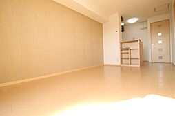 ルイーズ・ノア 205 2階1LDKのリビング/ダイニング