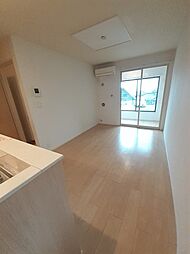 ソル・サリエンテ 101 1階1LDKのリビング/ダイニング