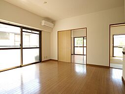 JR鹿児島本線 東郷駅 徒歩10分の賃貸マンション 4階3LDKのリビング/ダイニング