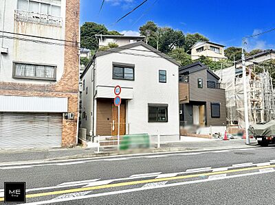 外観:A号棟 ■徒歩圏内で2駅が利用できる嬉しい立地 外観:A号棟 ■徒歩圏内で2駅が利用できる嬉しい立地