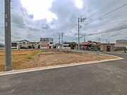 L号棟  ■家族みんなが笑顔で過ごせる、安心感のある住まい