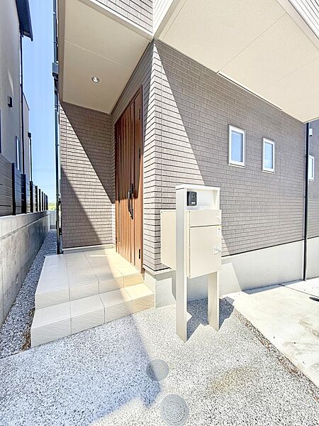 玄関を拡大表示