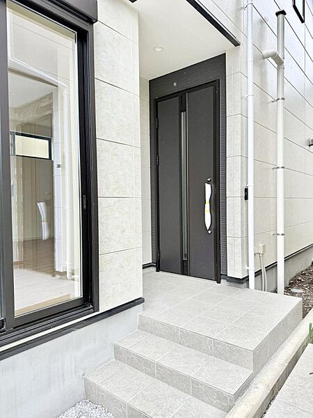 玄関を拡大表示