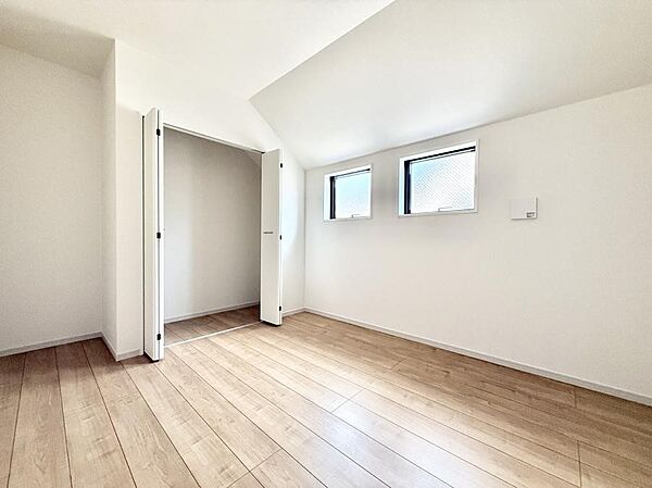 寝室を拡大表示