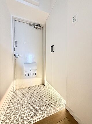■ シンプルで...