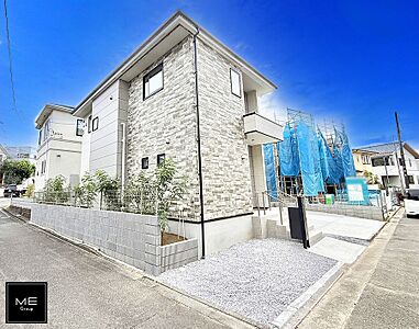 外観:1号棟 ■暮らしを彩る充実した設備仕様が備わった住まい 外観:1号棟 ■暮らしを彩る充実した設備仕様が備わった住まい