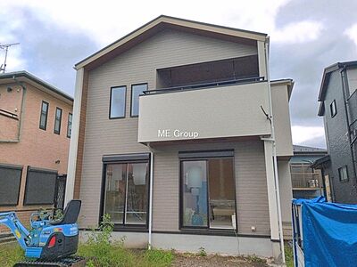 外観:5号棟 ■暮らしを彩る充実した設備仕様が備わった住まい 外観:5号棟 ■暮らしを彩る充実した設備仕様が備わった住まい