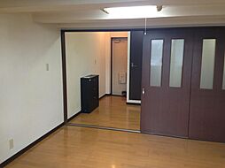 アーバンフラット 305 3階1DKのリビング/ダイニング