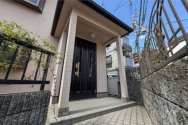 玄関を拡大表示