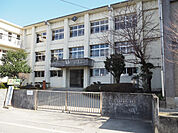 徳島市立国府小学校 2095m