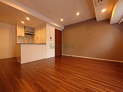 東京メトロ日比谷線 恵比寿駅 徒歩4分の賃貸マンション 3階1LDKのリビング/ダイニング