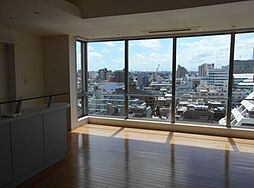 小田急小田原線 参宮橋駅 徒歩7分の賃貸マンション 10階1LDKのリビング/ダイニング