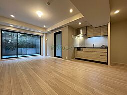 東京メトロ千代田線 表参道駅 徒歩4分の賃貸マンション 2階ワンルームのリビング/ダイニング