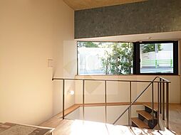 東京メトロ日比谷線 中目黒駅 徒歩5分の賃貸マンション 1階1LDKのリビング/ダイニング