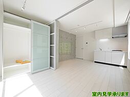 JR山手線 新大久保駅 徒歩9分の賃貸マンション 2階1LDKのリビング/ダイニング