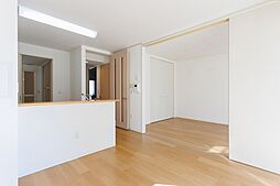 URアルビス緑丘 1階2DKのリビング/ダイニング