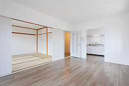 UR高槻・阿武山四番街 4階3LDKのリビング/ダイニング