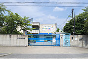 小学校「枚方市立川越小学校まで722ｍ」