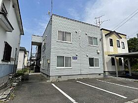 9条西クラブハウス 102 ｜ 北海道旭川市九条西2丁目（賃貸アパート3LDK・1階・58.72㎡） その1