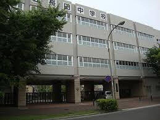 画像7:神戸市立長田中学校（642m）