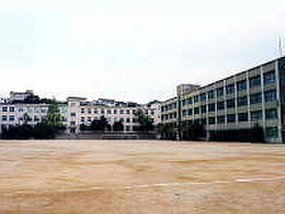 画像19:神戸市立西代中学校（1358m）