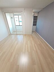 ベルヴィオラKVI 102 1階ワンルームのリビング/ダイニング