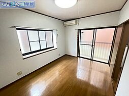 ピュア東青山 1階2Kのリビング/ダイニング