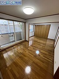 クレイデル 1階1LDKのリビング/ダイニング