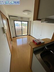 ZERO AOYAMA 3階2DKのリビング/ダイニング