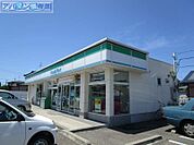 ファミリーマート新潟小針南店 302m
