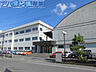 周辺：新潟市立亀田小学校 1477m