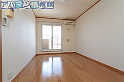 ヴィラ・ウィステリアＤ