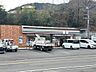 周辺：セブンイレブン 伊東市荻店（802m）