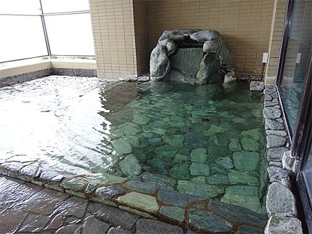 【温泉露天風呂】相模湾・伊東市街地を望む露天風呂です。