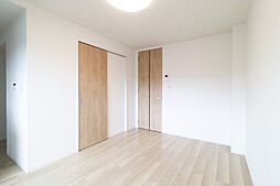 宇都宮芳賀ライトレール線 峰駅 徒歩28分の賃貸アパート 2階1LDKのリビング/ダイニング