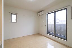 JR東北本線 宇都宮駅 バス24分 とちぎ男女共同参画センター下車 徒歩9分の賃貸アパート 2階1LDKのリビング/ダイニング