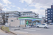 ファミリーマート宇都宮今泉三丁目店 109m