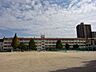 周辺：伊敷中学校【鹿児島市立伊敷中学校】は、下伊敷1丁目に位置する1947年創立の中学校です。令和3年度の生徒数は716人で、21クラスあります。校訓は「志・寛・錬」です。 2650m