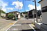 外観：【前面道路】北東側前面道路