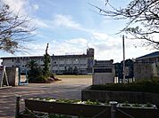 坂元台小学校【鹿児島市立坂元台小学校】は、西坂元町に位置する1985年創立の小学校です。令和3年度の生徒数は403人で、16クラスあります。校訓は「やる気　元気　根気」です。 60m