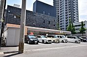 セブンイレブン照国神社前店【セブンイレブン照国神社前店】鹿児島市照国町にあるコンビニです。設備・サービス　駐車場あり、ATM、マルチコピー機、お会計セルフレジ、セブンミール等 320m
