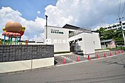 坂元幼稚園教育目標「つよく・ただしく・なかよく」「光をあてよう どの子も持てる才能に！」 900m