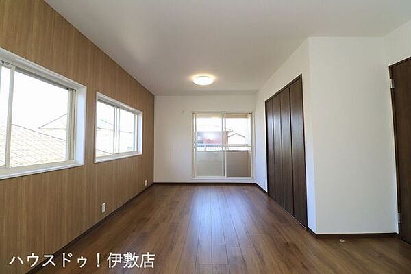 洋室を拡大表示