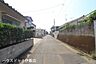 外観：前面道路含む現地写真