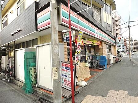 近隣写真 セブンイレブン横須賀安浦店 400m